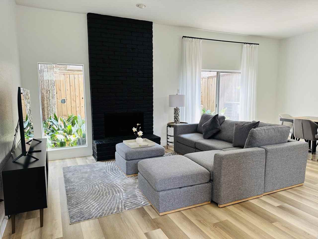1504 Southmore Blvd #1504 - Photo 2 of 11