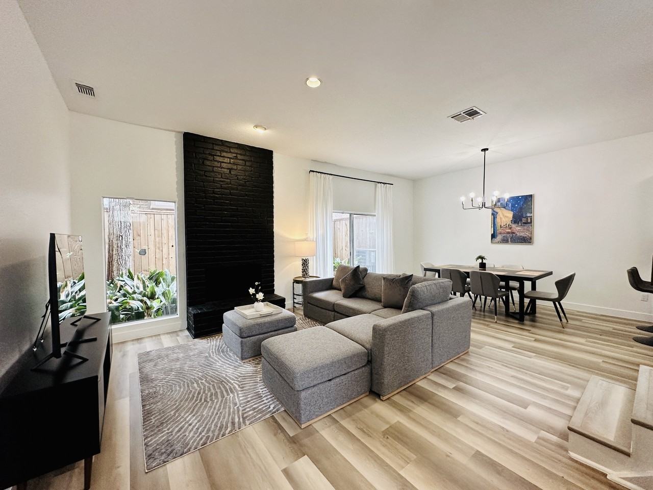 1504 Southmore Blvd #1504 - Photo 3 of 11