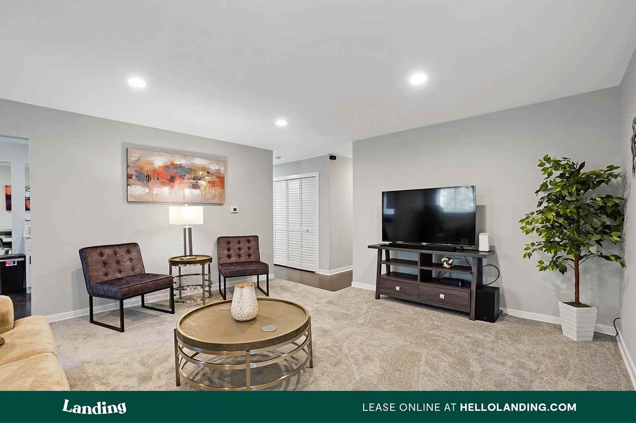 91 Windsor Ln #MAIN - Photo 2 of 19
