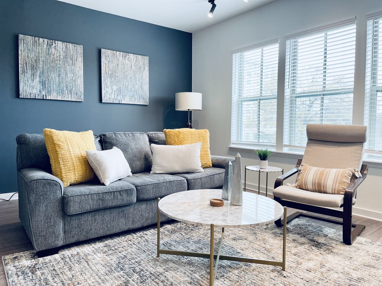 1951 Poplar Ave #407 - Photo 2 of 10