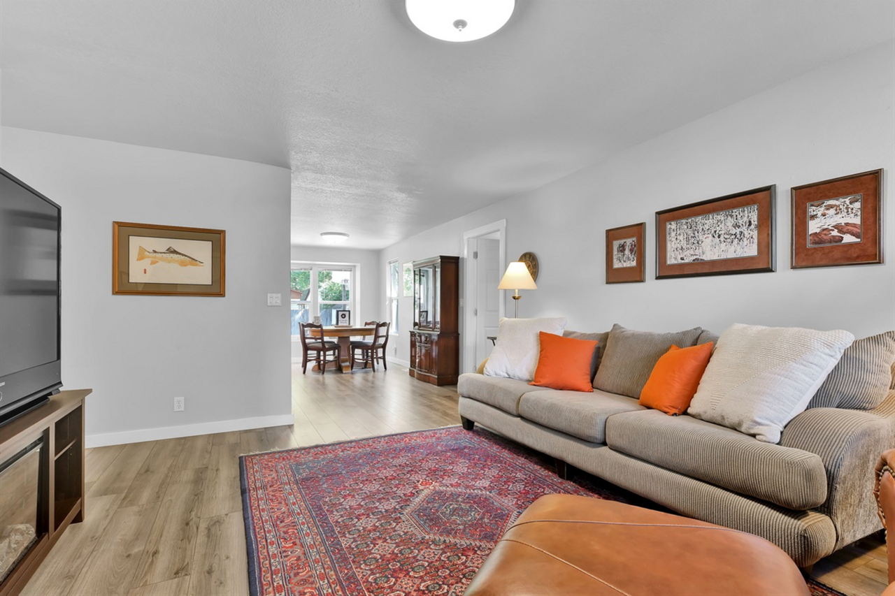 2222 N 27th St #MAIN - Photo 2 of 12