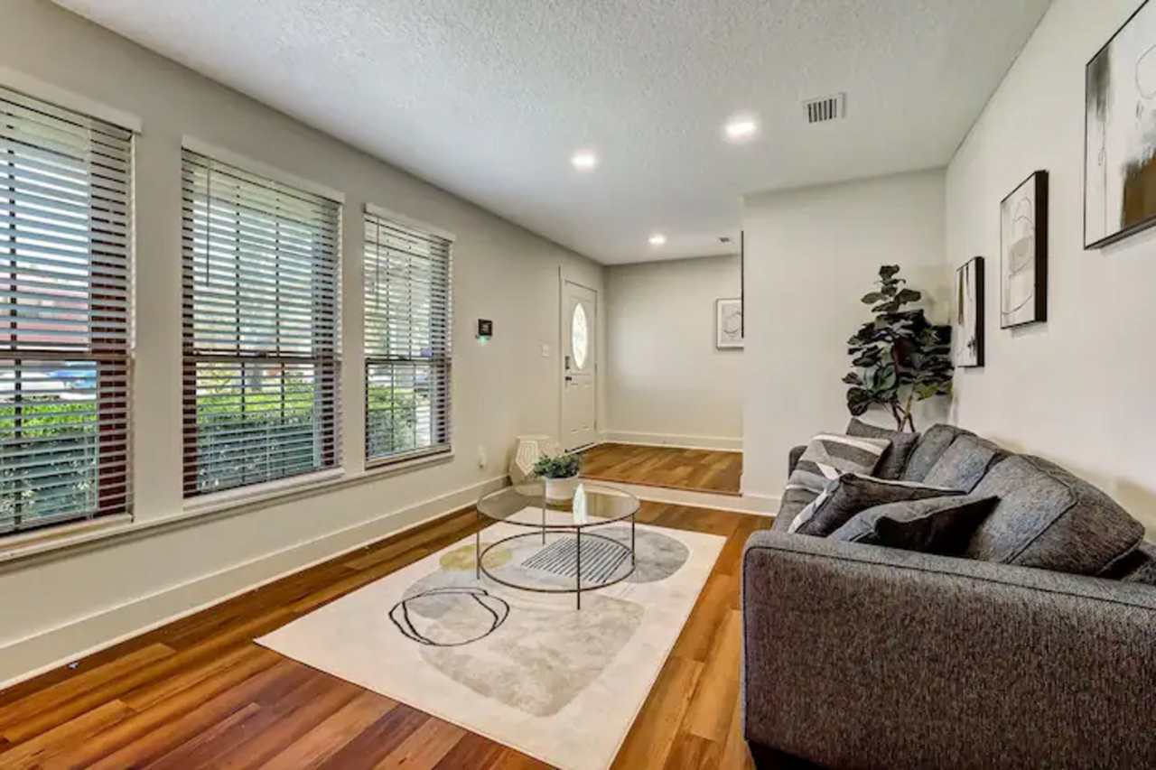 312 Collier Rd Nw #1 - Photo 2 of 13