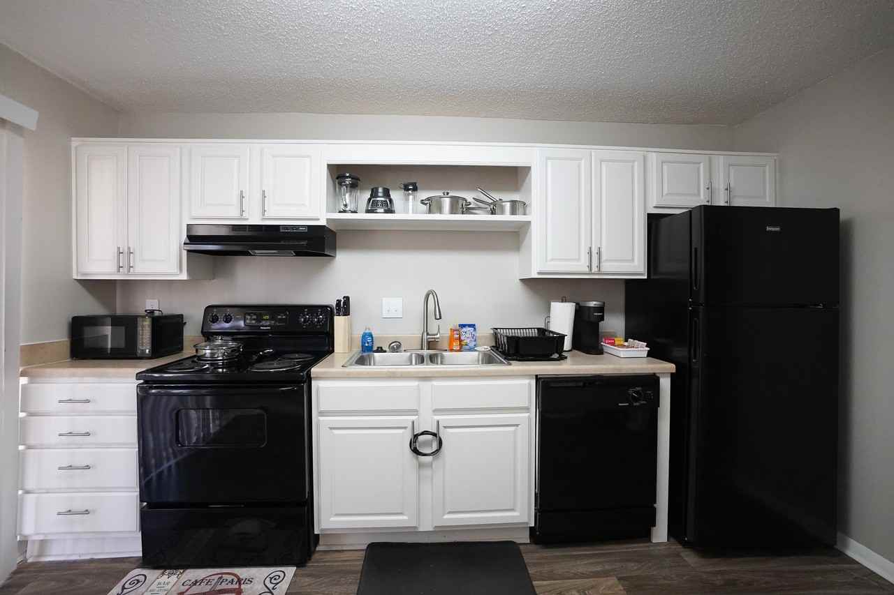 919 Beacon Pkwy E #B - Photo 2 of 10