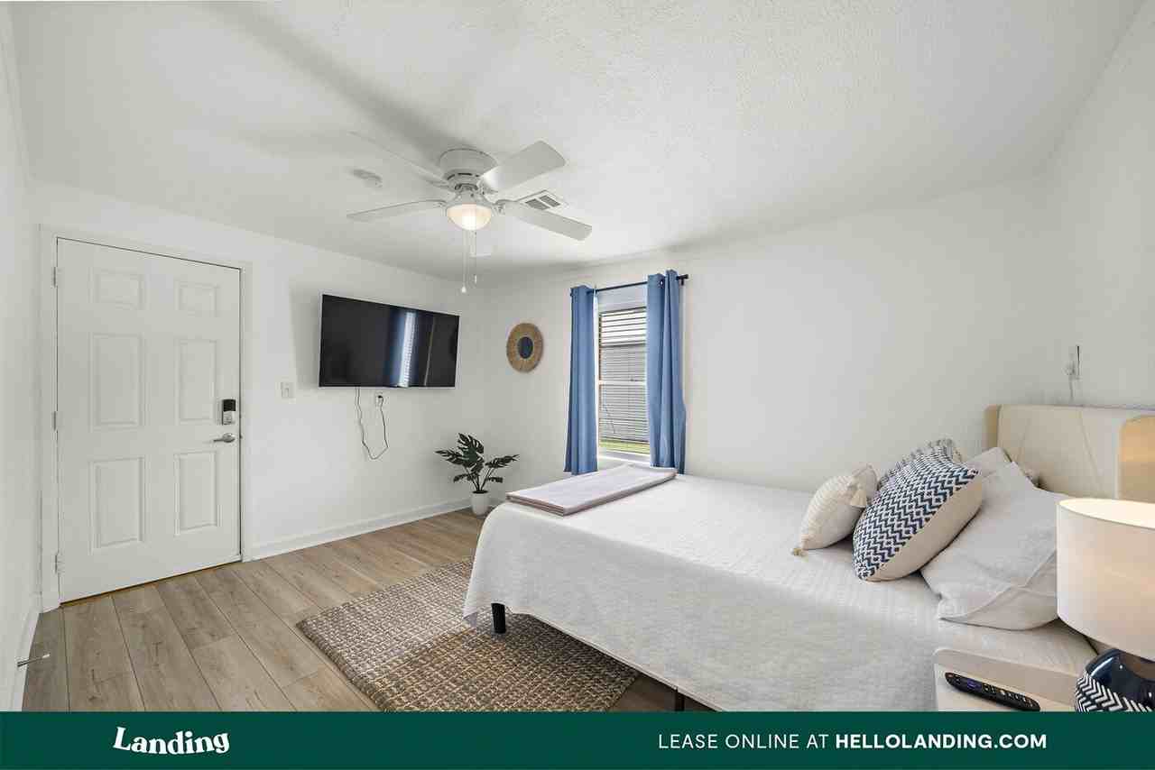 345 7th St #345 - Photo 2 of 13