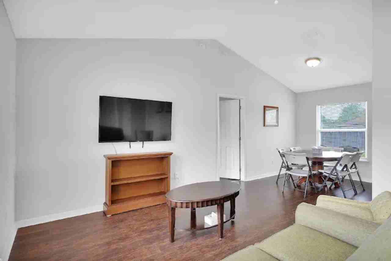 7639 Pilgrims Trace Dr #1 - Photo 3 of 9