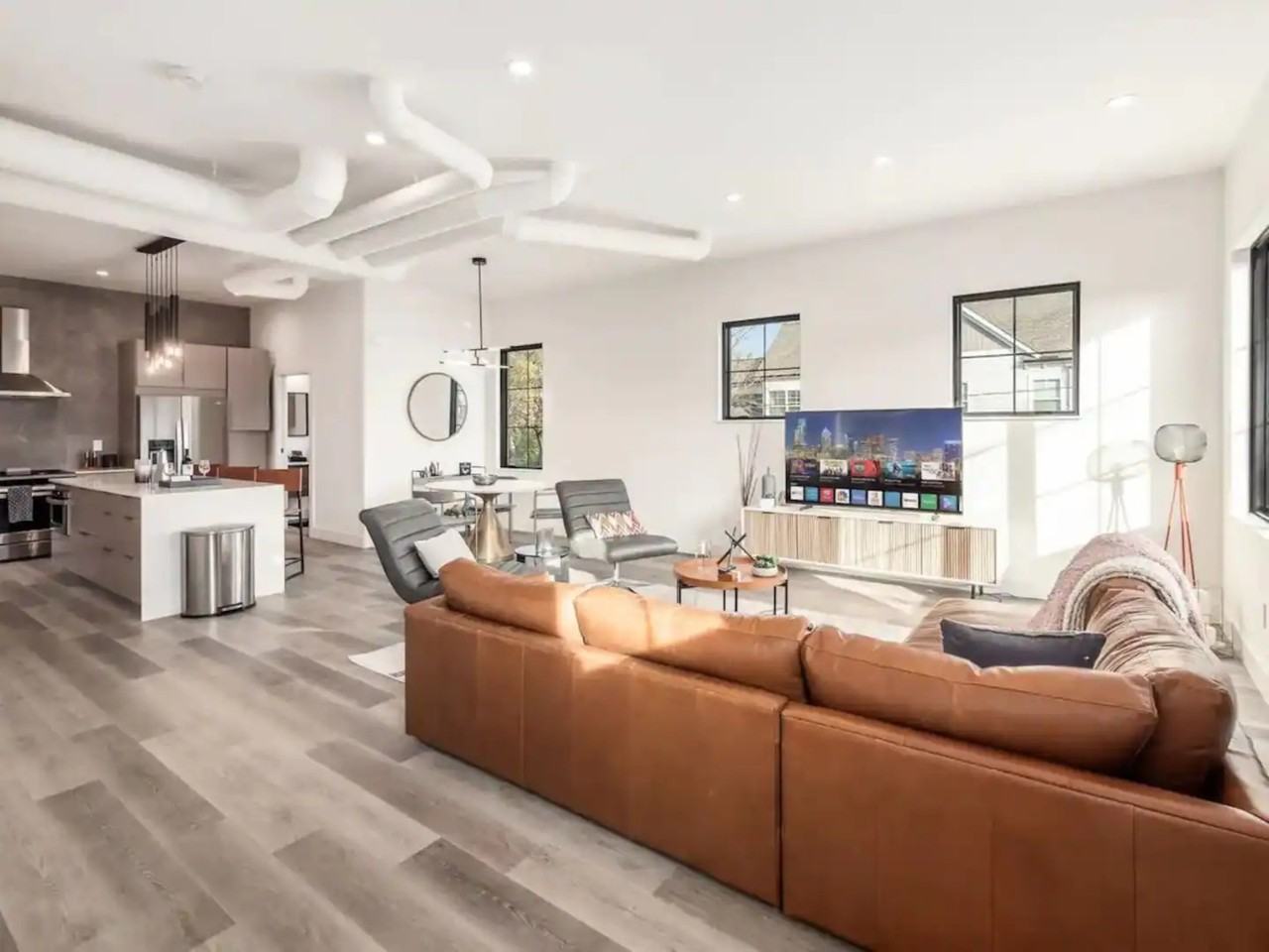 466 South Ln #1 - Photo 2 of 20