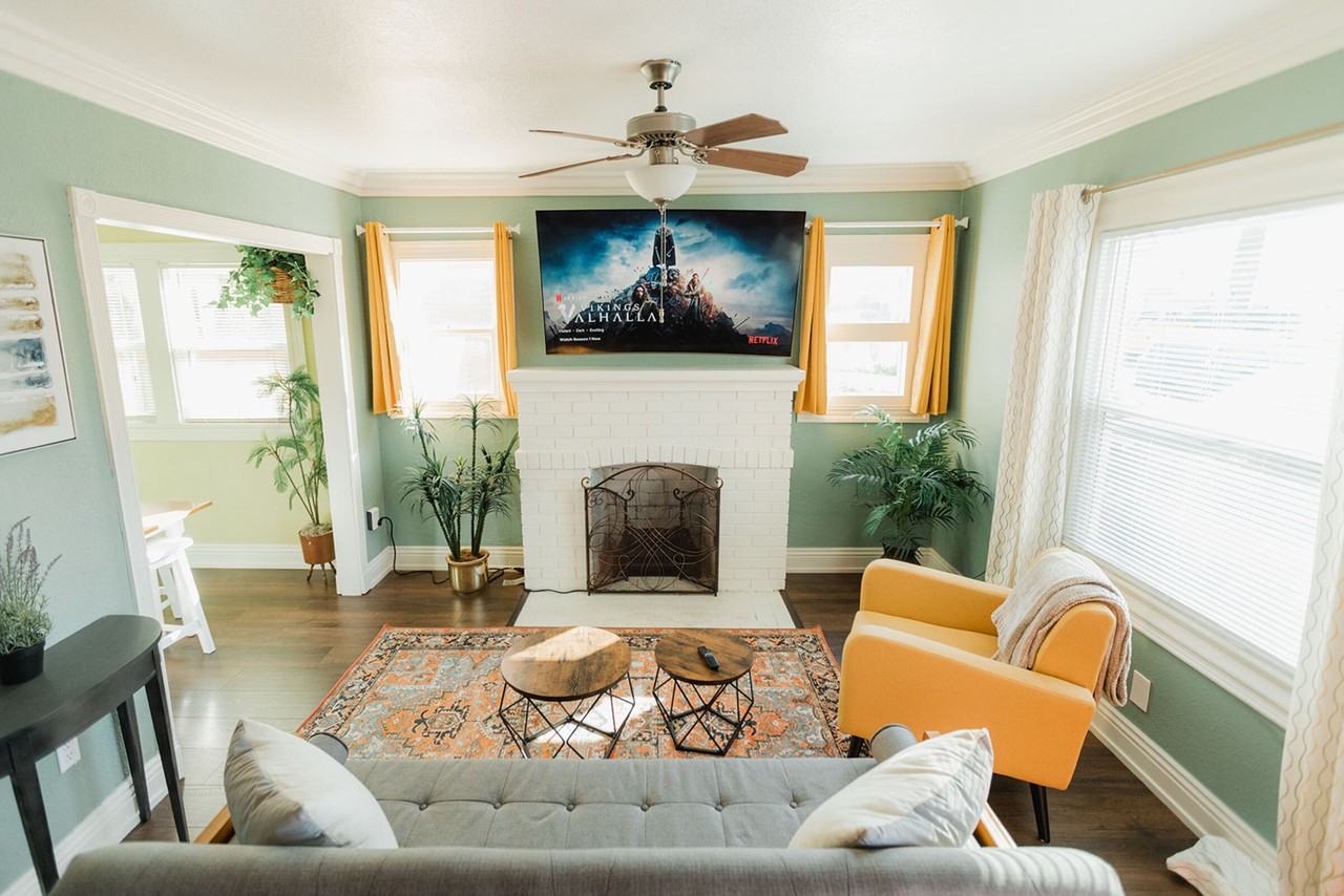 5325 15th Ave #MAIN - Photo 3 of 14