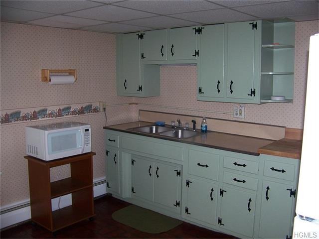 163 Myrtle Ave - Photo 2 of 11