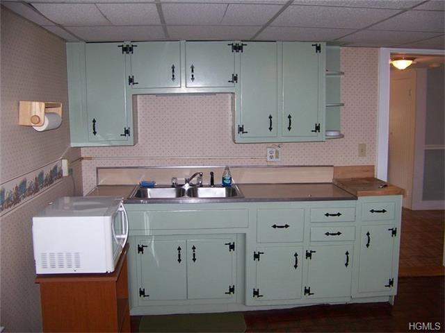 163 Myrtle Ave - Photo 3 of 11