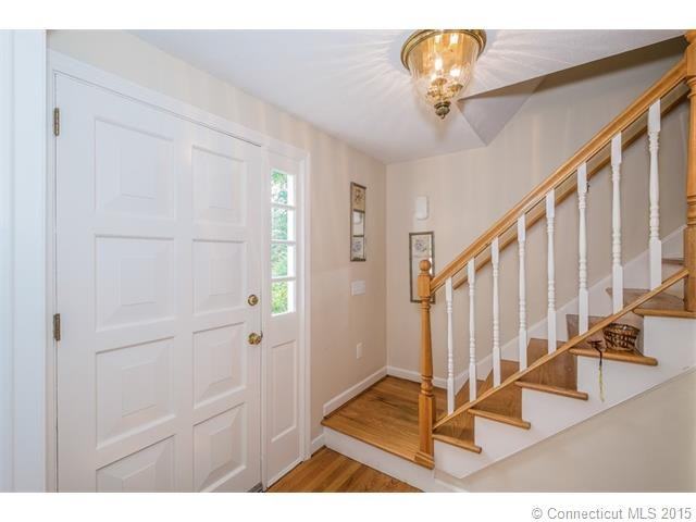 3 Watson Dr - Photo 2 of 37