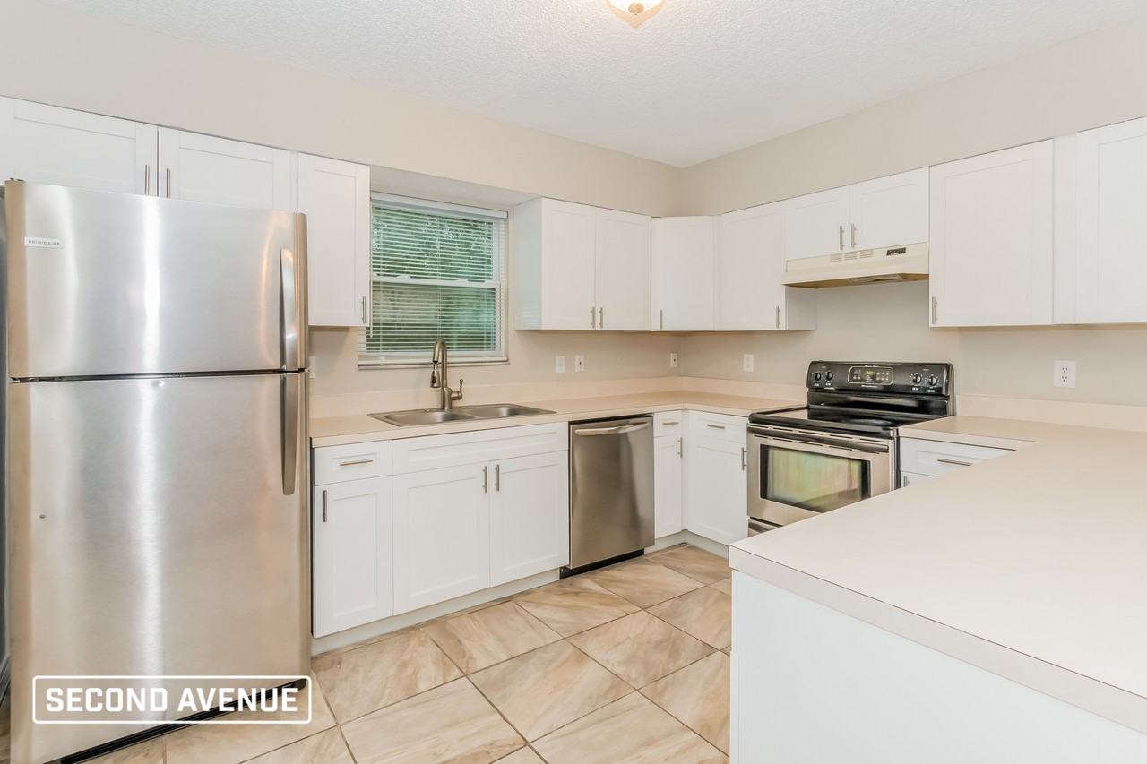 6128 Key Hollow Ct - Photo 2 of 18