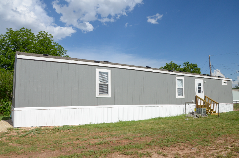 225 Trailway Dr - Photo 2 of 26