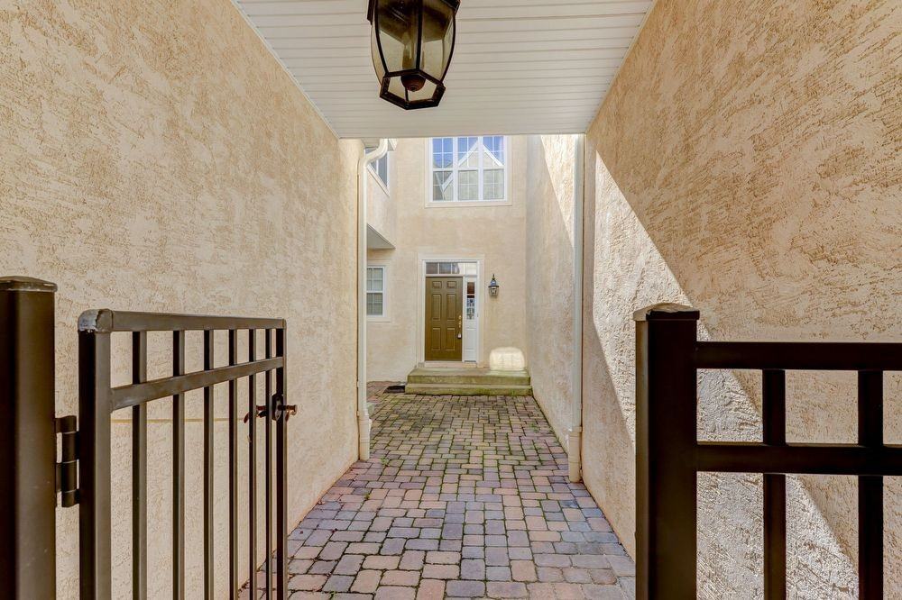 54 Old Barn Dr - Photo 3 of 35