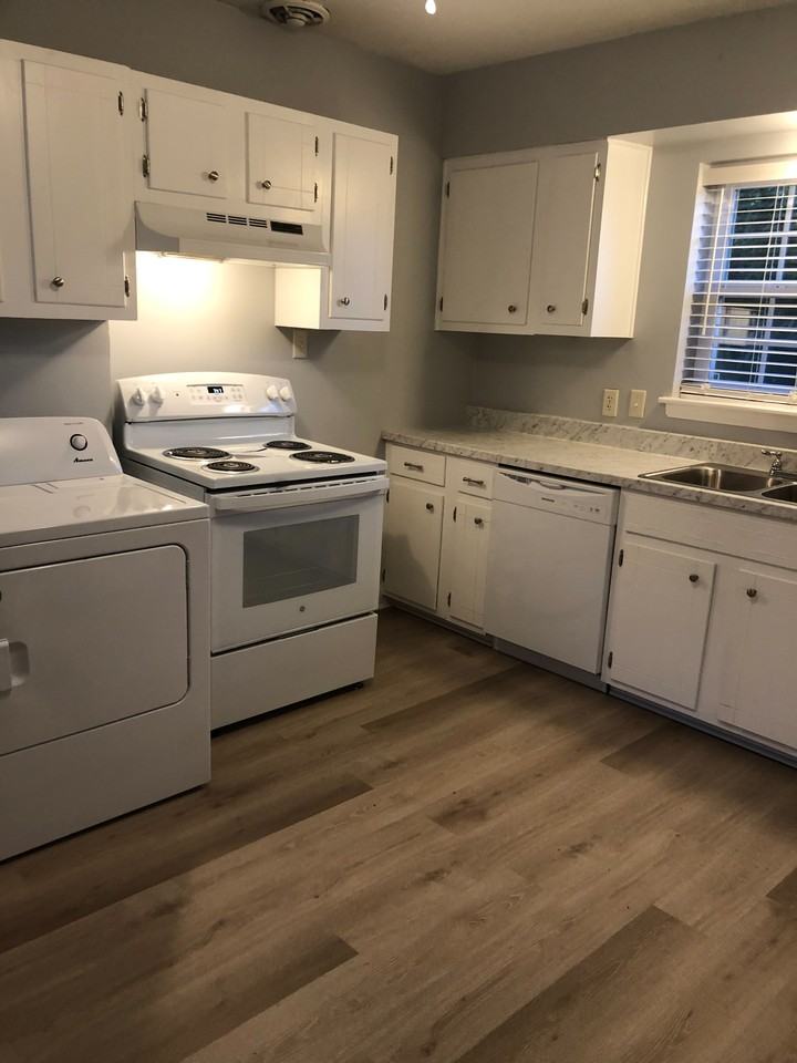 6576 Summer Ave #NA - Photo 2 of 8