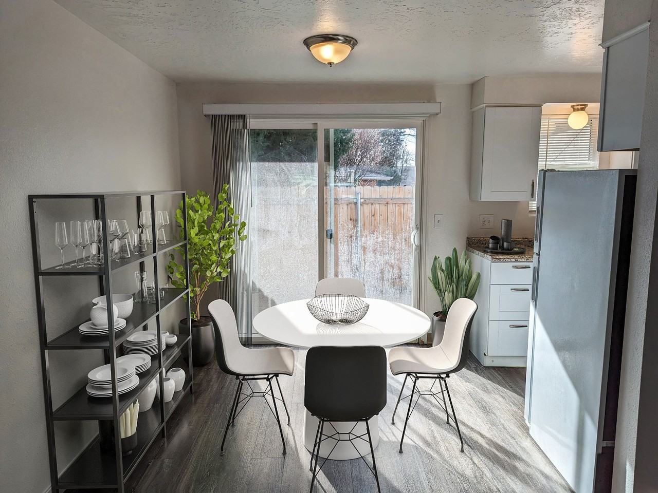 2255 S Pond St #NA - Photo 3 of 7