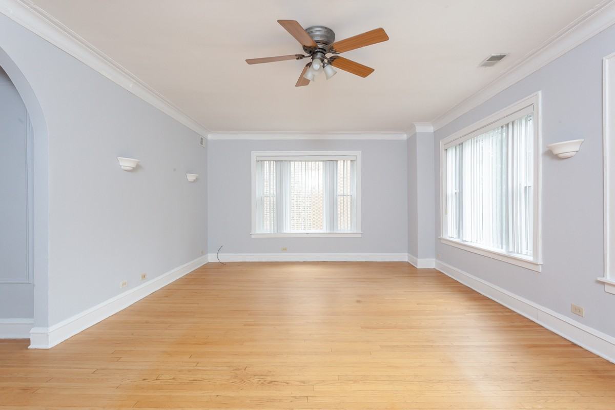 829 Case St #3S - Photo 2 of 20