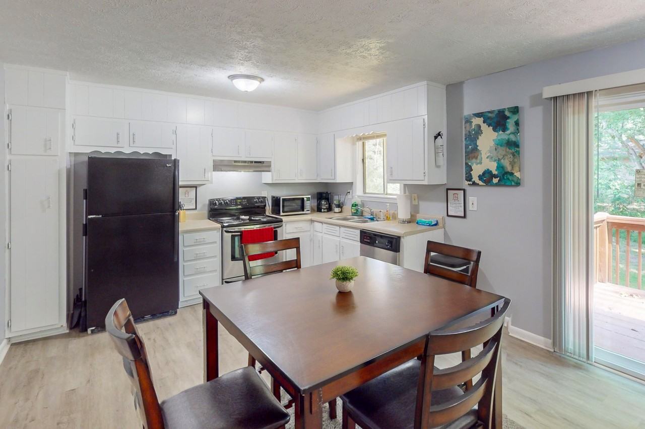 Cedar Hurst Trl - Photo 5 of 17