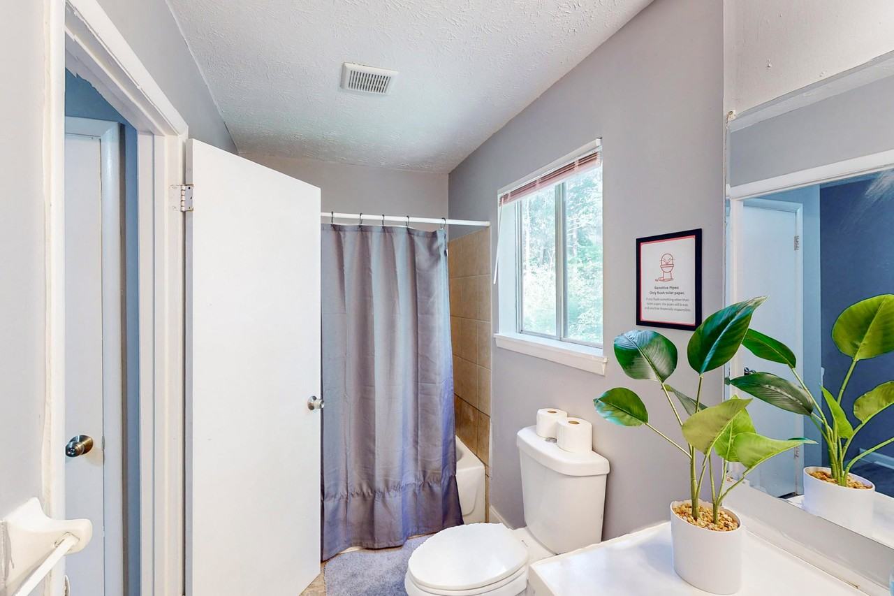 Cedar Hurst Trl - Photo 3 of 17