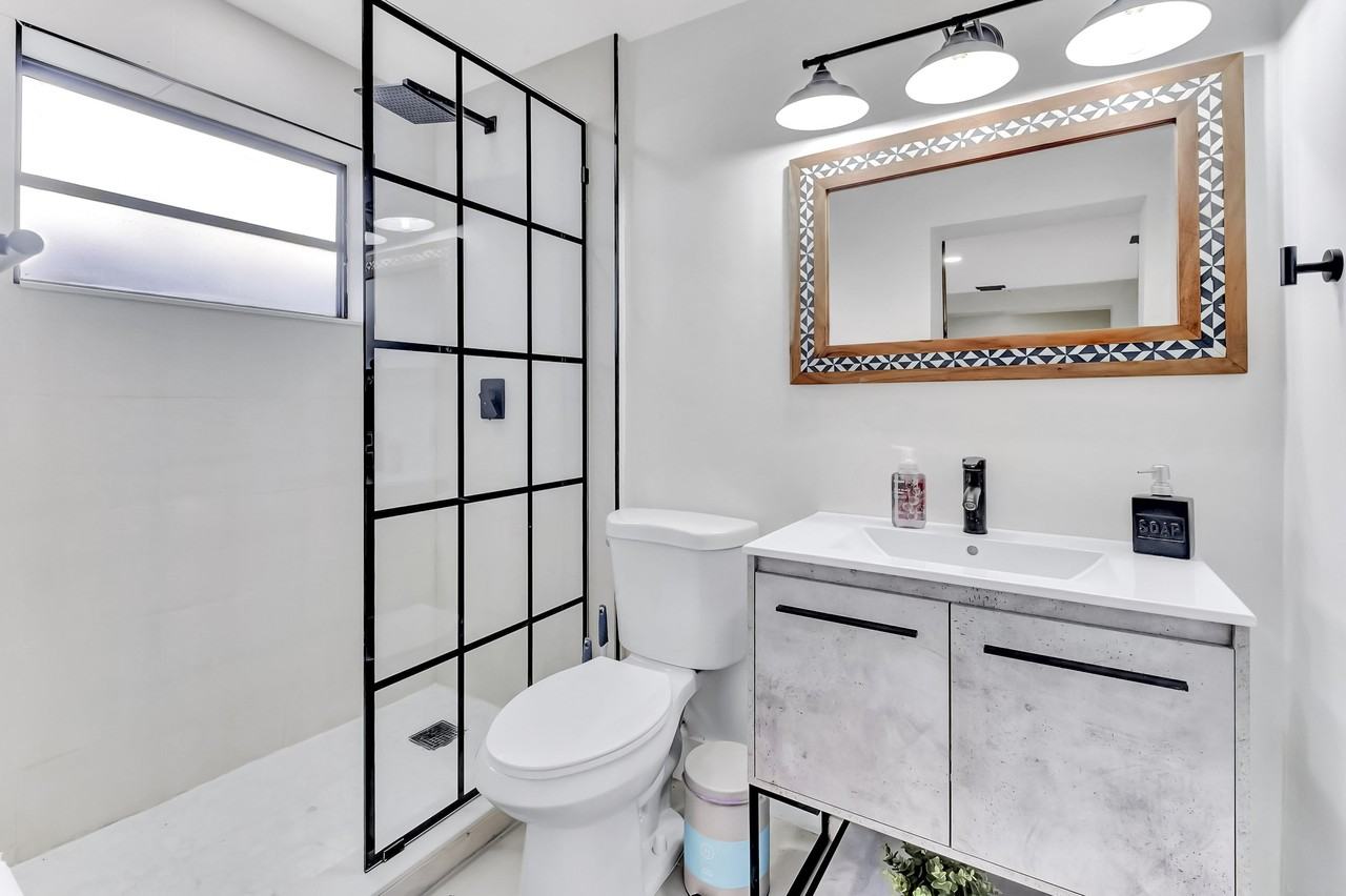 E 8th St - Photo 2 of 15