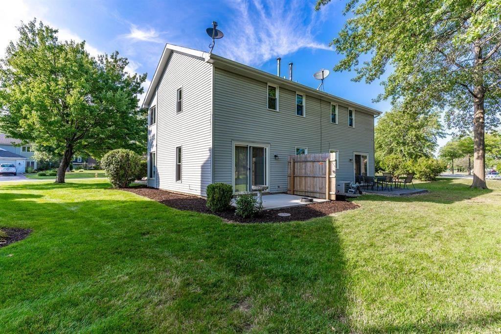 4512 Brookshire Cir - Photo 2 of 7