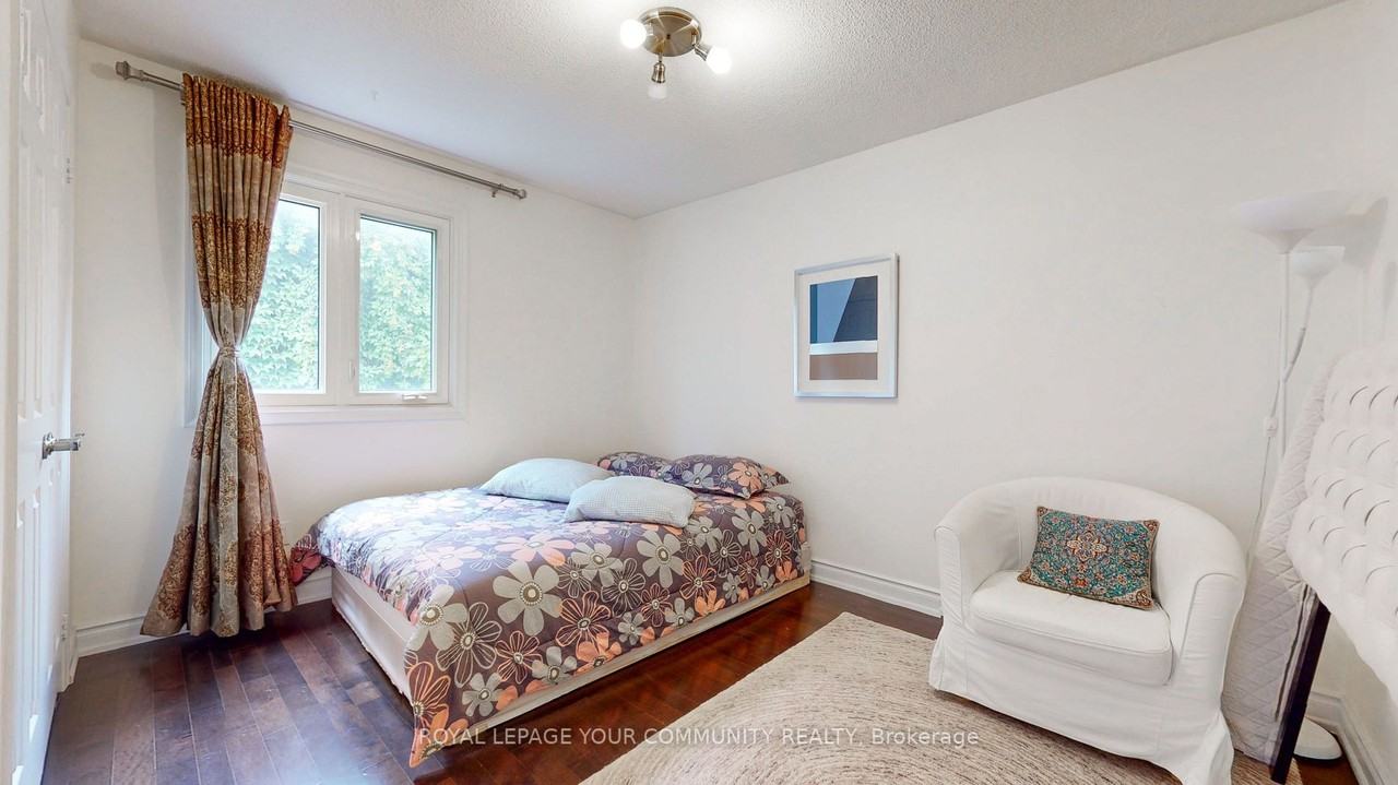 257 Spring Gate Boulevard - Photo 4 of 19