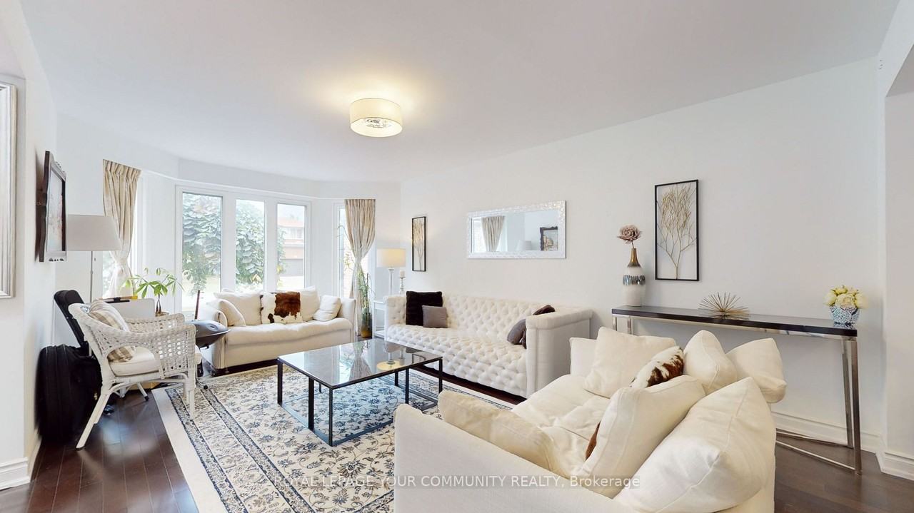 257 Spring Gate Boulevard - Photo 7 of 19