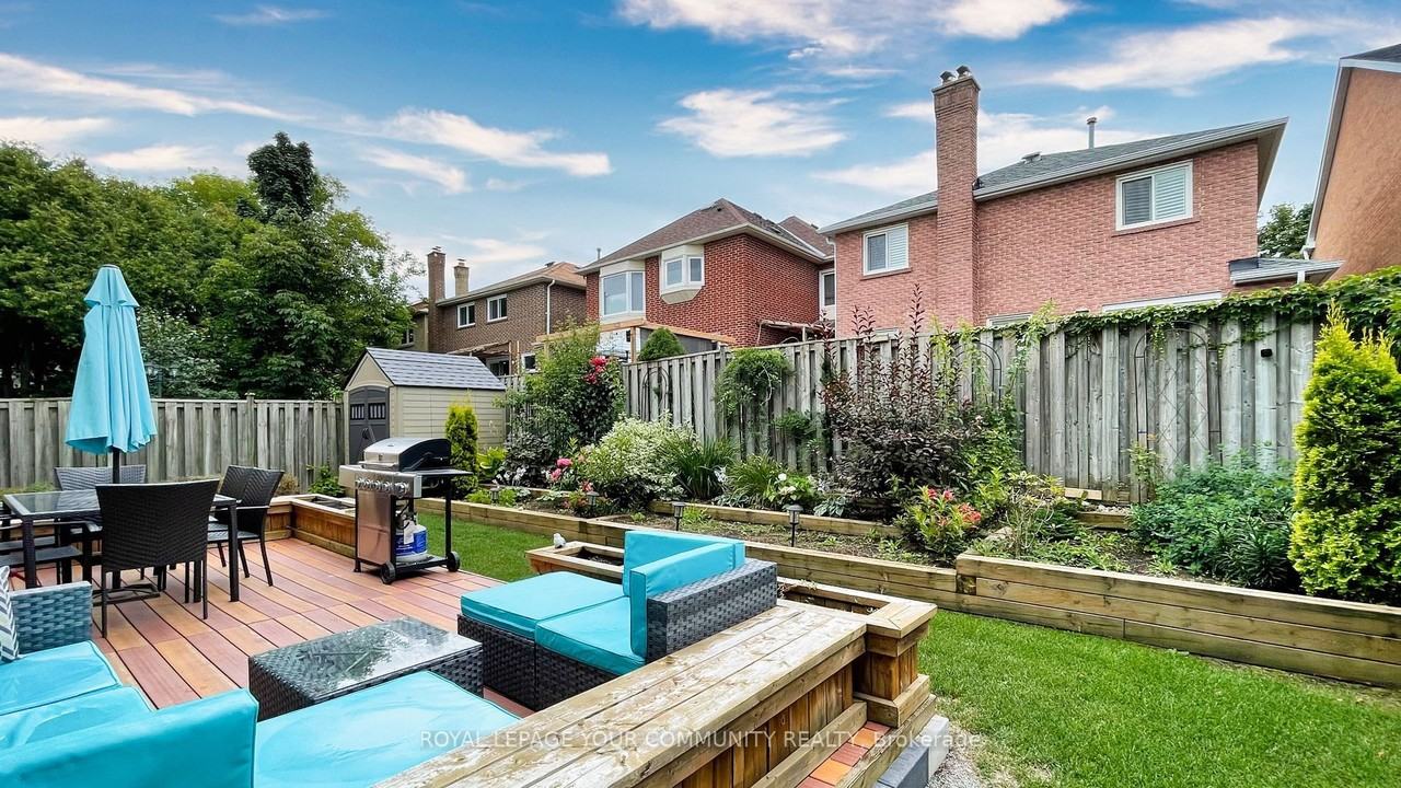 257 Spring Gate Boulevard - Photo 2 of 19