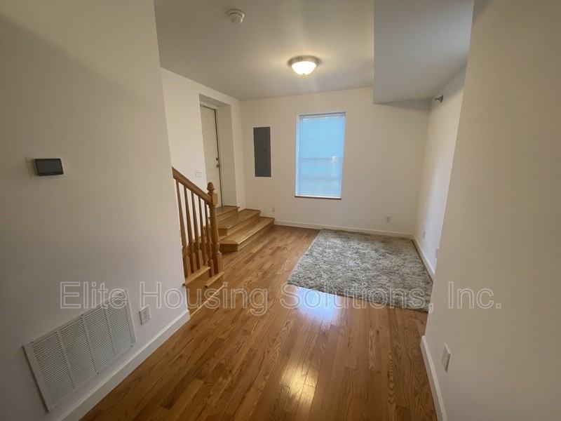 210 E Withers Rd #206 - Photo 4 of 20