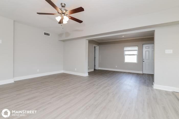 1900 Andrea Pl - Photo 3 of 16