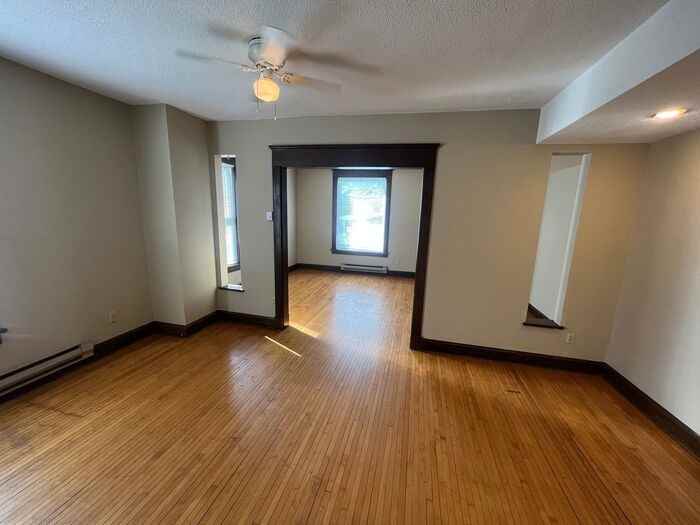615 Robert St S - Photo 2 of 10