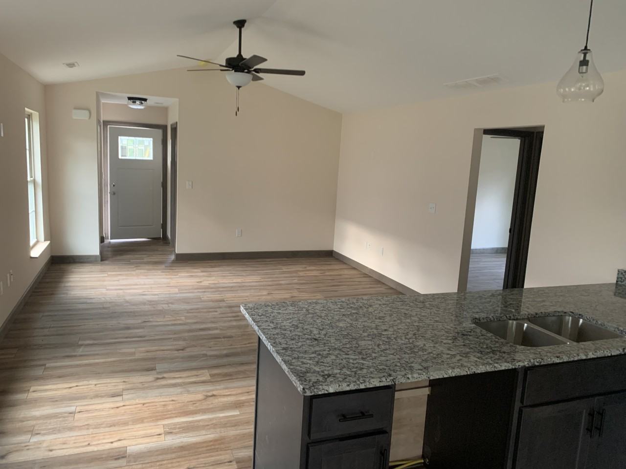 202 E Main St #NA - Photo 3 of 6