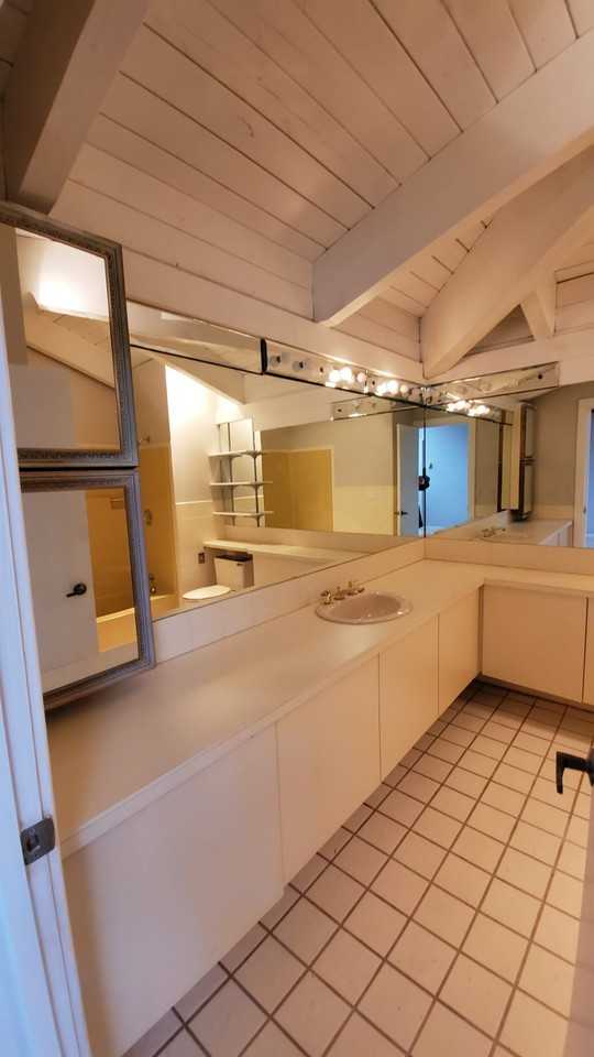 347 W Grace St #NA - Photo 2 of 11