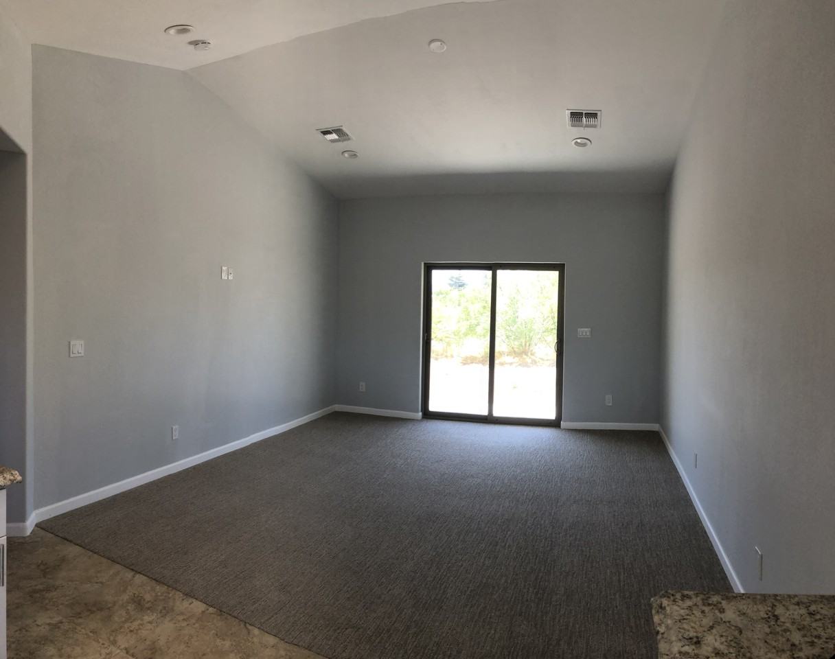 4630 N Forestglen Rd #NA - Photo 2 of 9