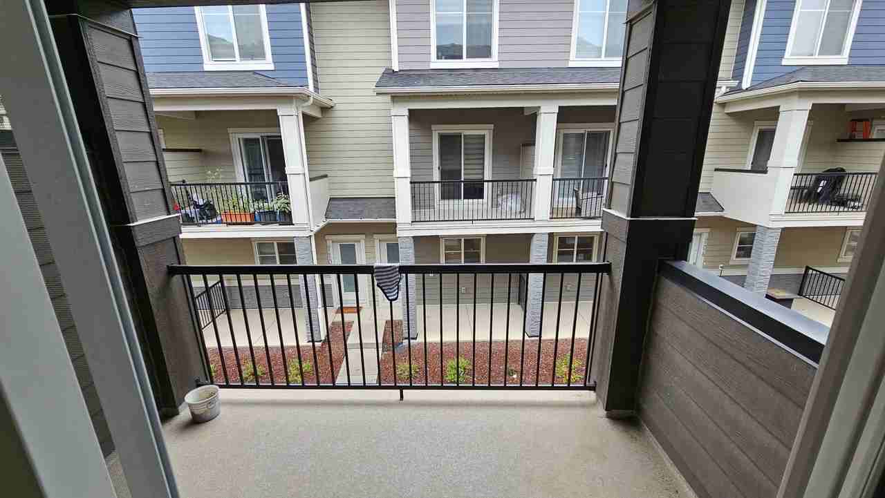 #510 95 Skyview Close - Photo 3 of 33