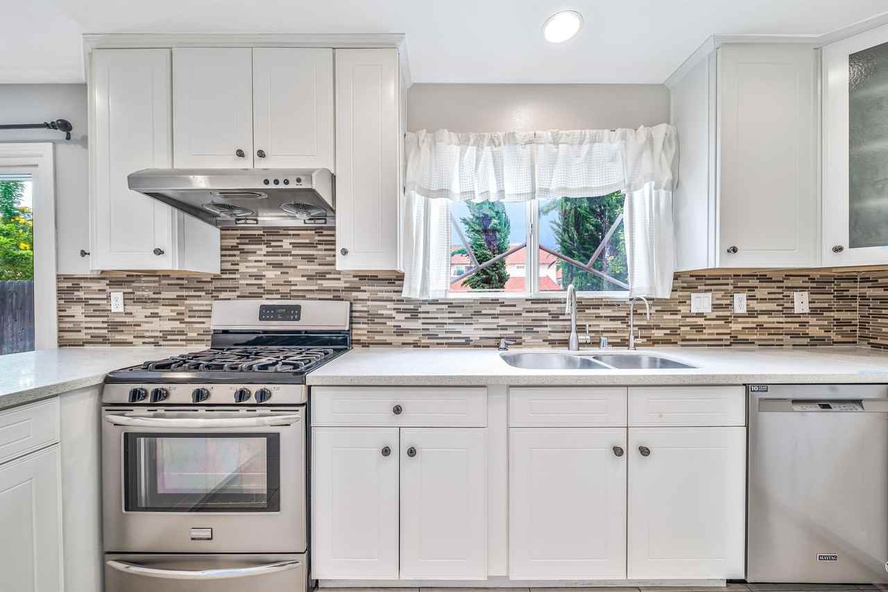 1223 S Alta Vista Ave #1 - Photo 5 of 15