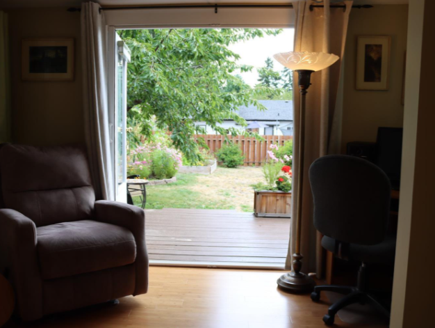 408 Young St #1 - Photo 2 of 11