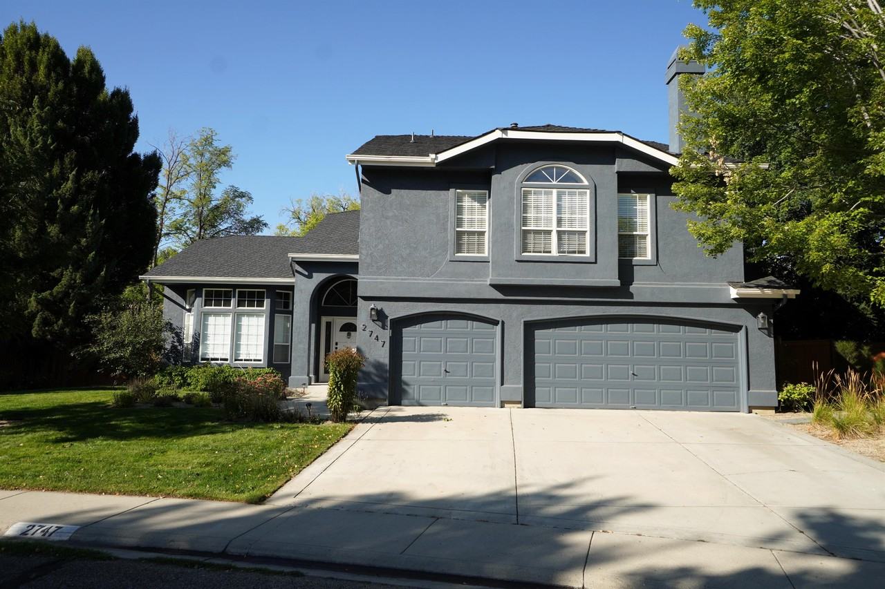 2747 E Migratory Dr #1 - Photo 2 of 48