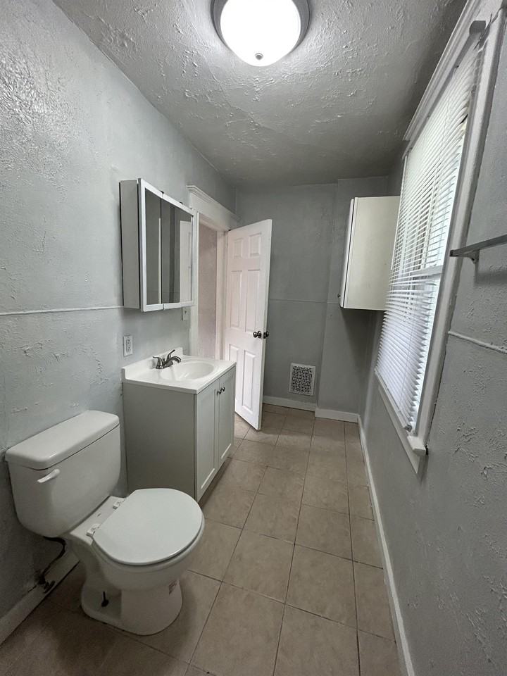 1404 South Main Street2 #2 - Photo 6 of 16