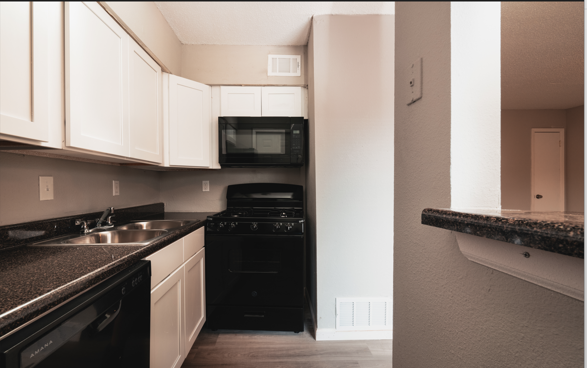 Eden Dr #3185-01 - Photo 2 of 5