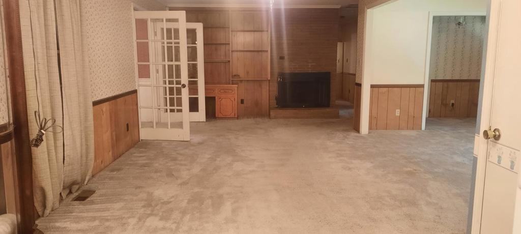 2532 Southeastern Rd - Photo 3 of 17