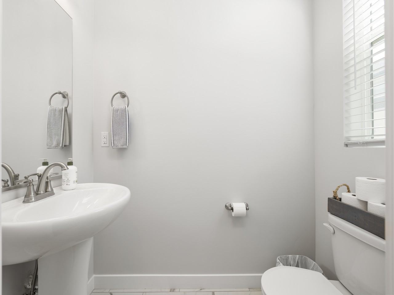 2140 N 725 W - Photo 7 of 18