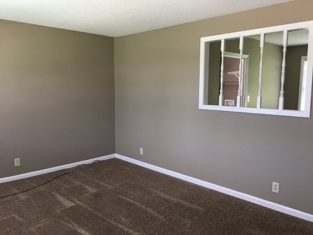 708 Welsey Dr - Photo 3 of 10