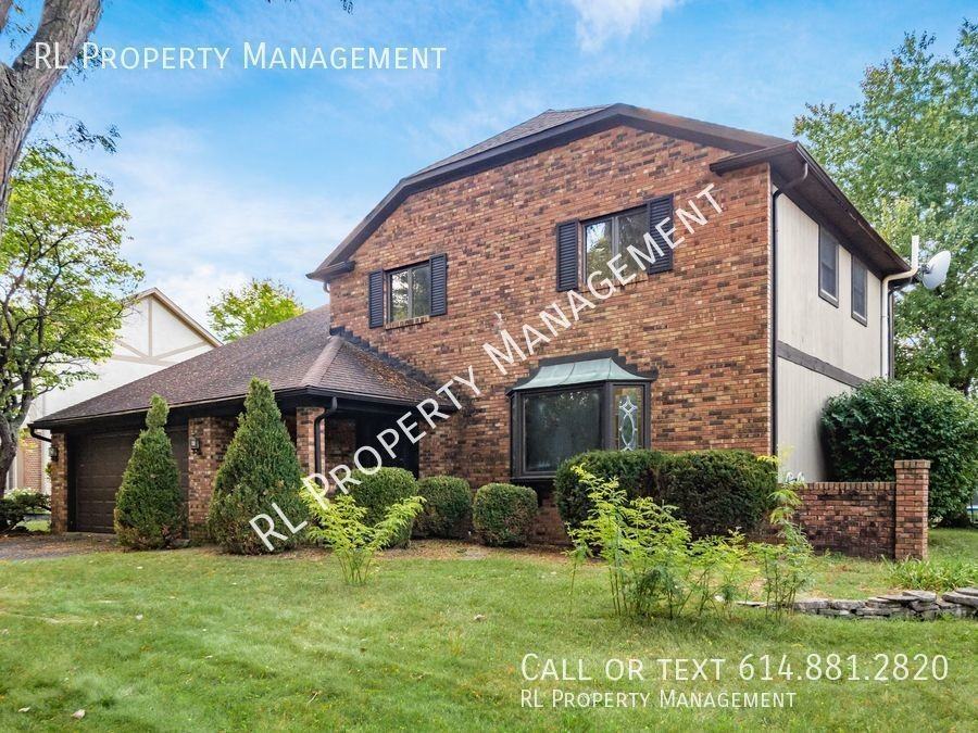 2274 Collins Dr - Photo 3 of 50