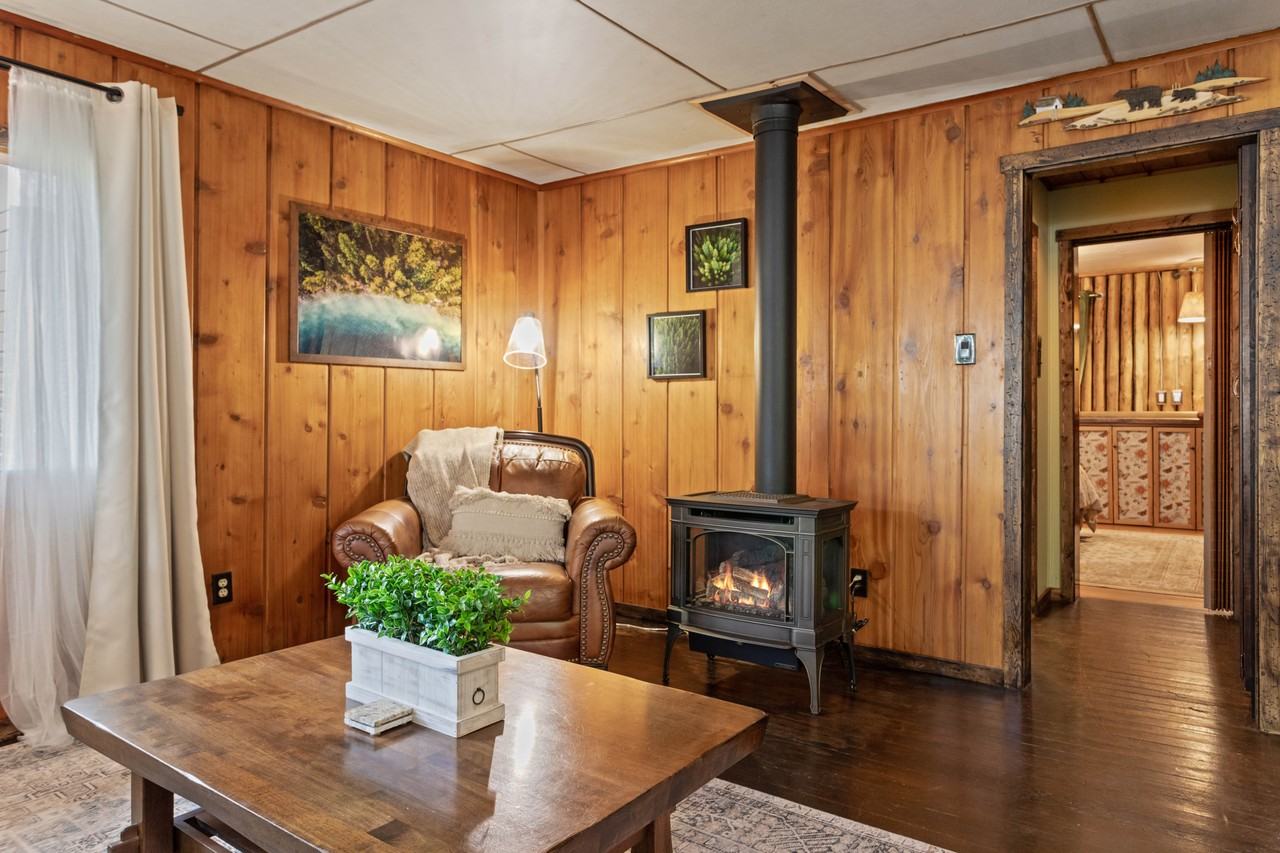 135 1st St E #NA - Photo 3 of 37