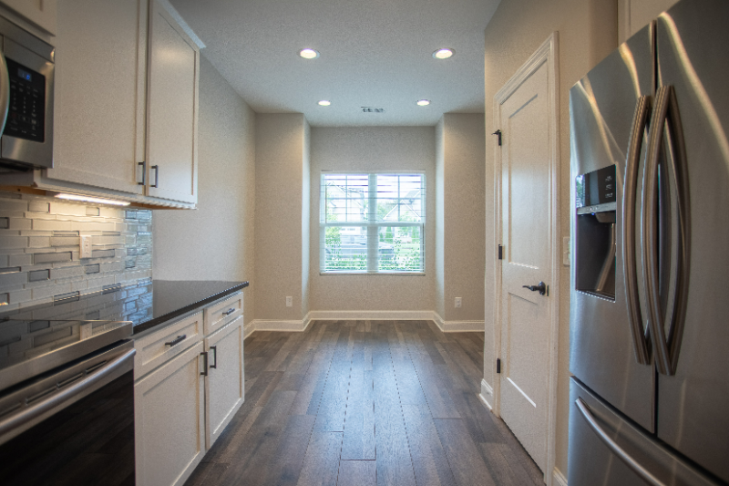 3436 Pershing Dr - Photo 2 of 20