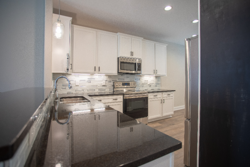 3436 Pershing Dr - Photo 3 of 20