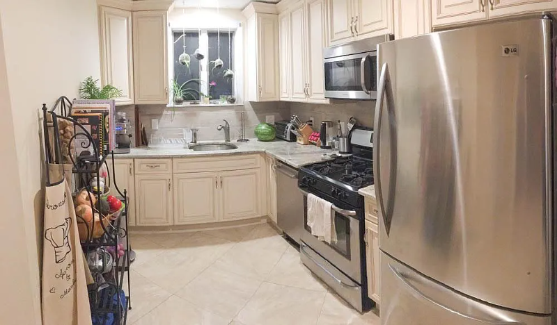 200 Roseland Ave #1 - Photo 3 of 7