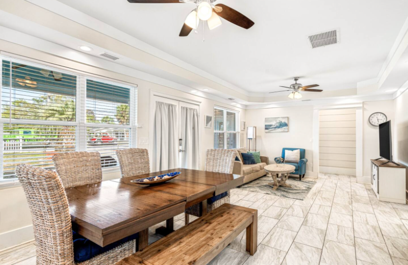 6605 Sunset Ave - Photo 3 of 15