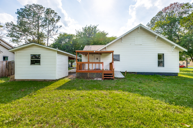 909 N Anna St - Photo 5 of 11