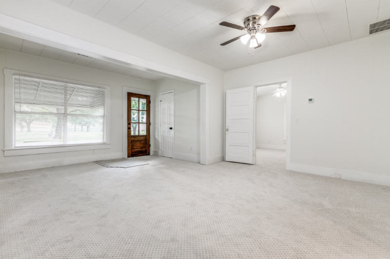 909 N Anna St - Photo 7 of 11